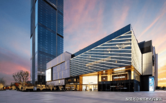 <b>对本区域内物业办理具有决定权的组织</b>